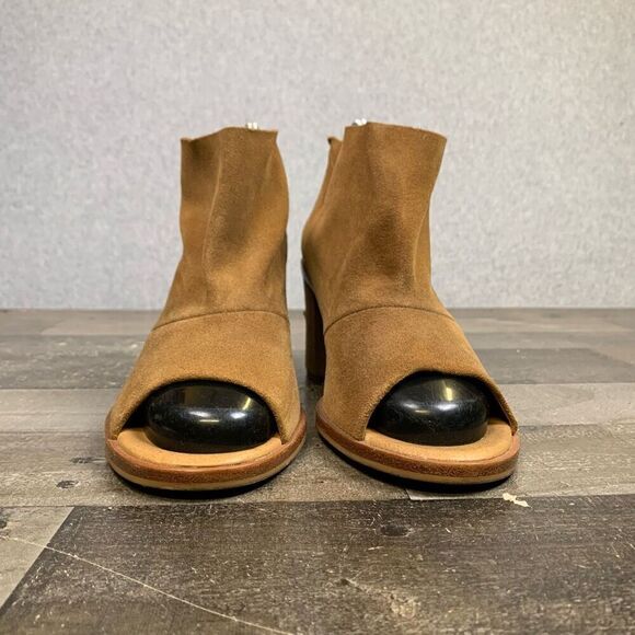 UGG womens 10 Ginger suede peep toe Ankle boot strap heel - Picture 3 of 10